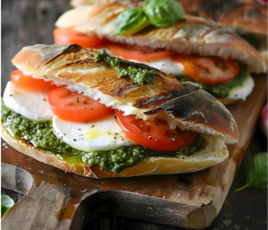 CAPRESE SENDVIČ